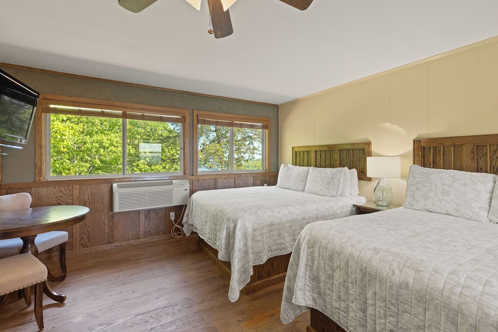 Beaver Lakeview Resort - photo 16