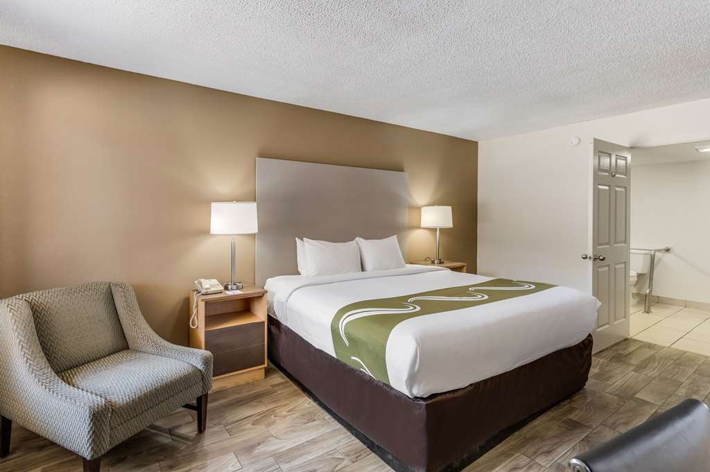 Quality Inn & Suites Hot Springs Lake Hamilton - photo 8