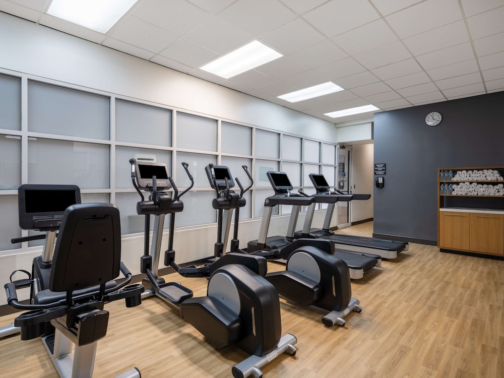 Embassy Suites by Hilton Baltimore Hunt Valley - photo 28