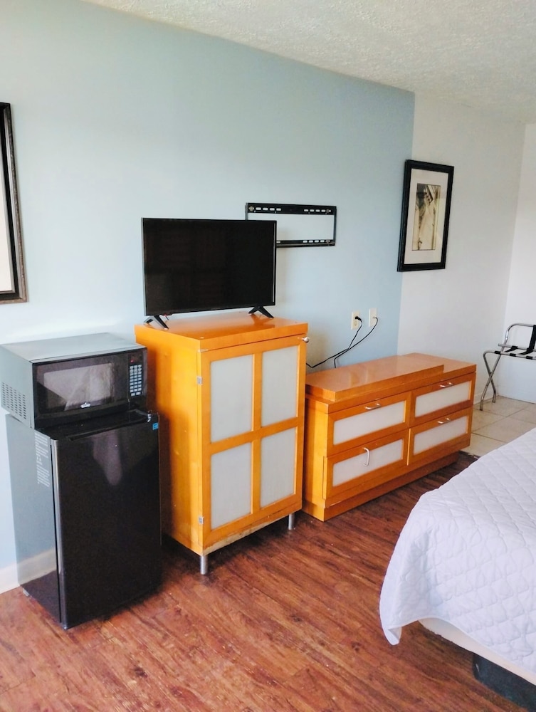 Motel M Lewisburg - photo 17