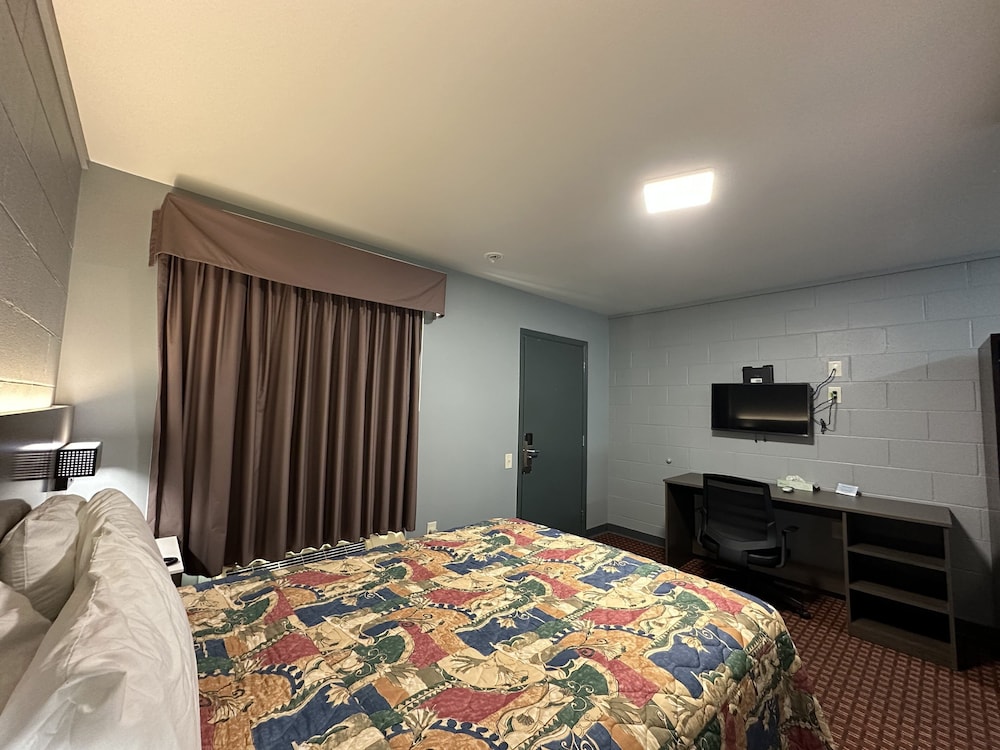 Rodeway Inn & Suites Walhalla - photo 6