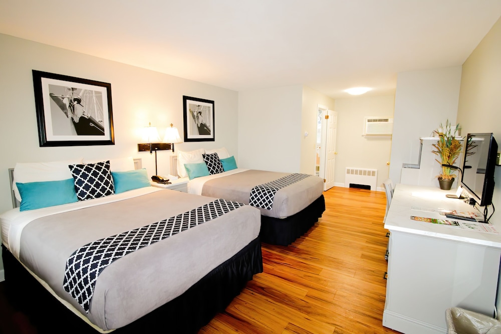 Colonial Inn Seekonk - photo 12