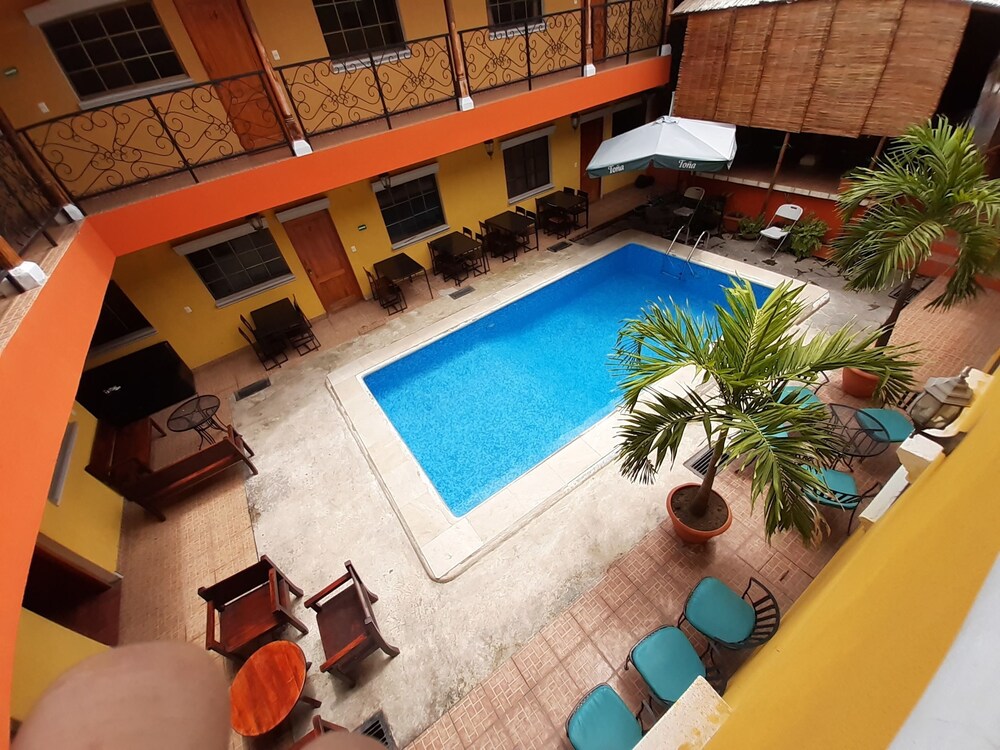 Hotel California Pool & Lounge — carbon neutral stay, Granada