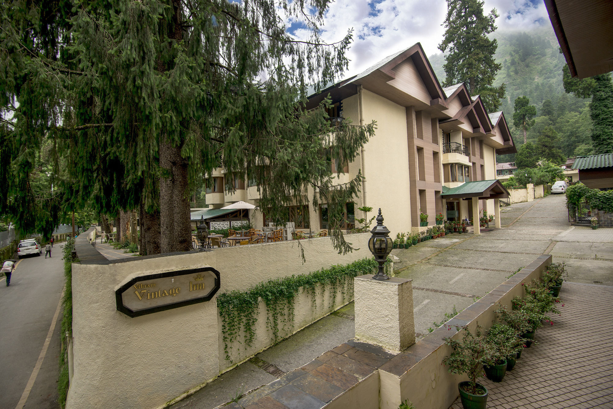 Vikram Vintage Inn — hotel in Naini Tal
