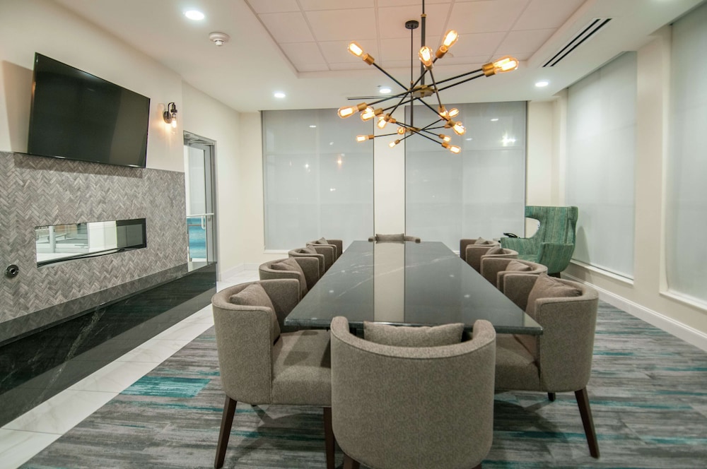 Hilton Garden Inn Jackson Clinton - photo 50