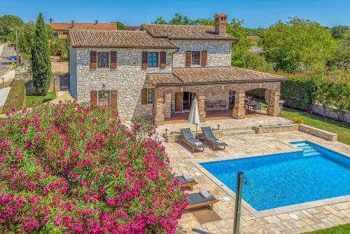 Villa Santolina — 4-Star Luxury Hotel in Porec, Croatia