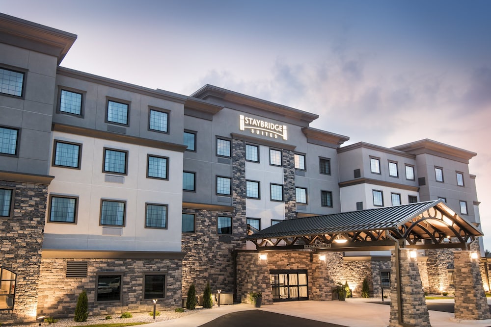 Staybridge Suites Wisconsin Dells Lake Delton by IHG in Wisconsin Dells, United States
