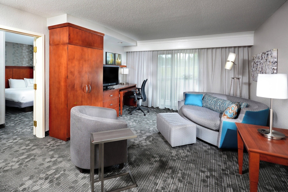 Courtyard by Marriott Danville - photo 19