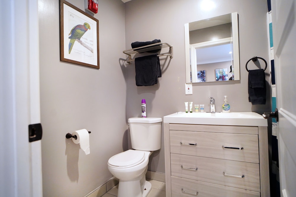 Anaheim Executive Inn & Suites - photo 94