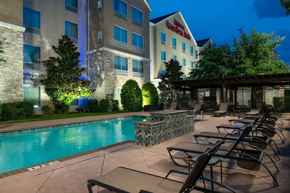 Hilton Garden Inn Denton - photo 21