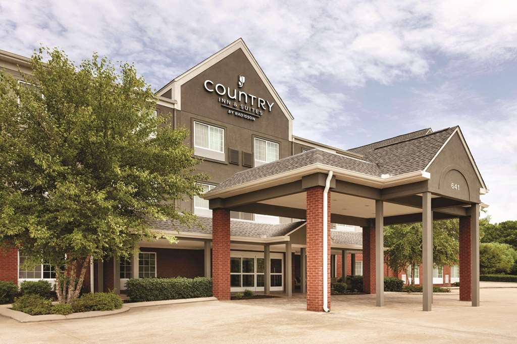 Country Inn & Suites by Radisson Goodlettsville TN - photo 2
