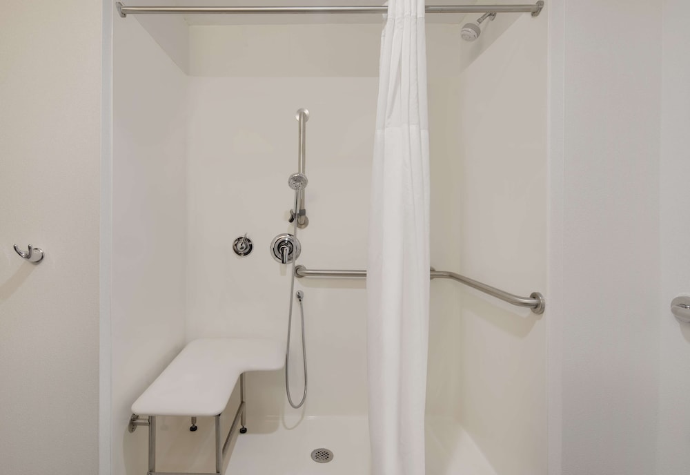 Hampton Inn & Suites D'Iberville Biloxi - photo 21