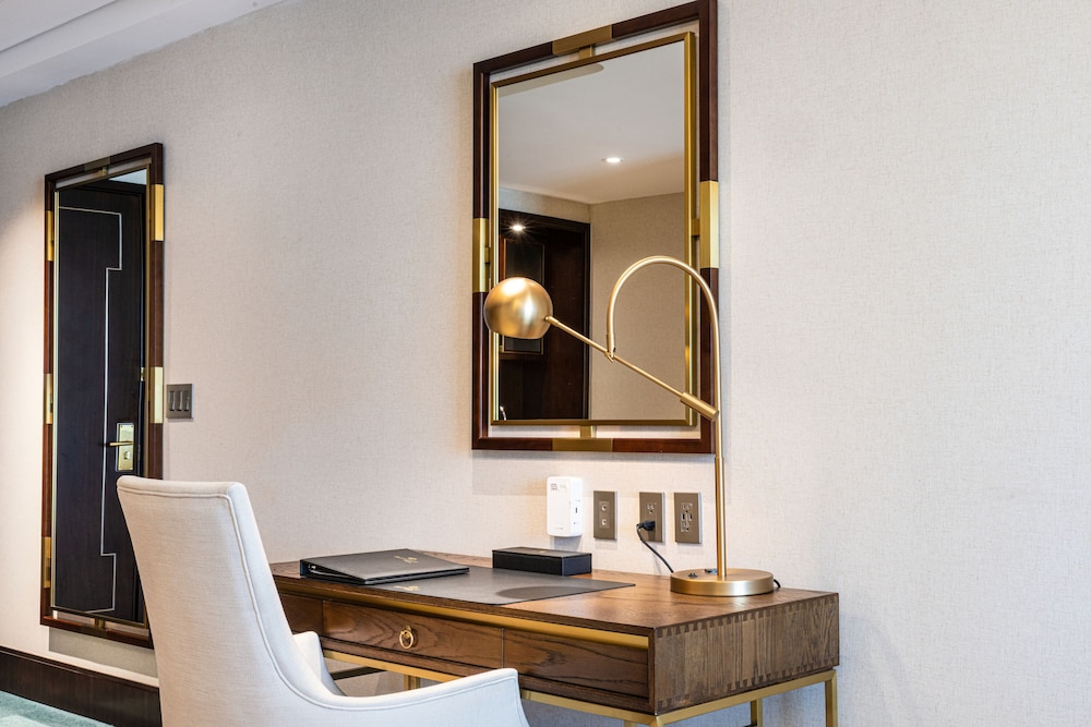 Blossom Hotel Houston Curio Collection by Hilton - photo 19