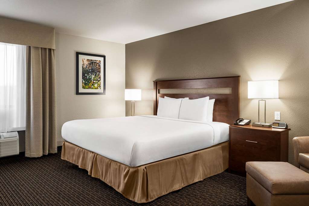 Travelodge by Wyndham Dexter - photo 33