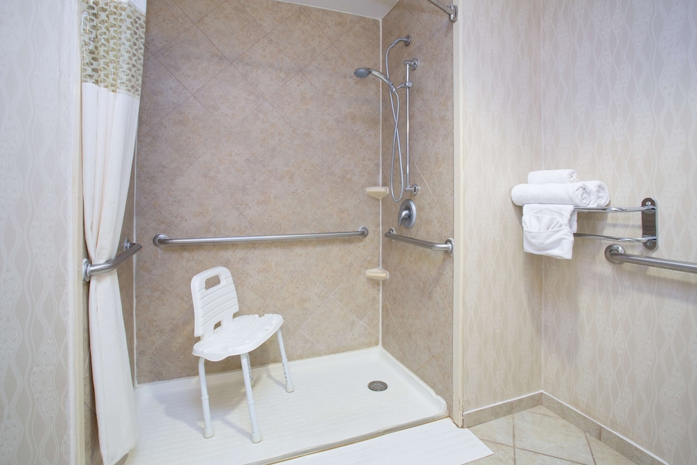 Hampton Inn Santa Rosa - photo 11