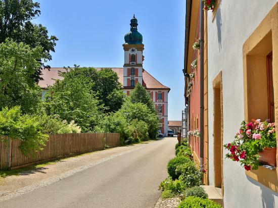 Hotel Kloster Gasthof Speinshart pet-friendly hotel Speinshart