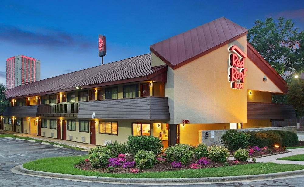 Red Roof Inn Greensboro Coliseum - photo 22