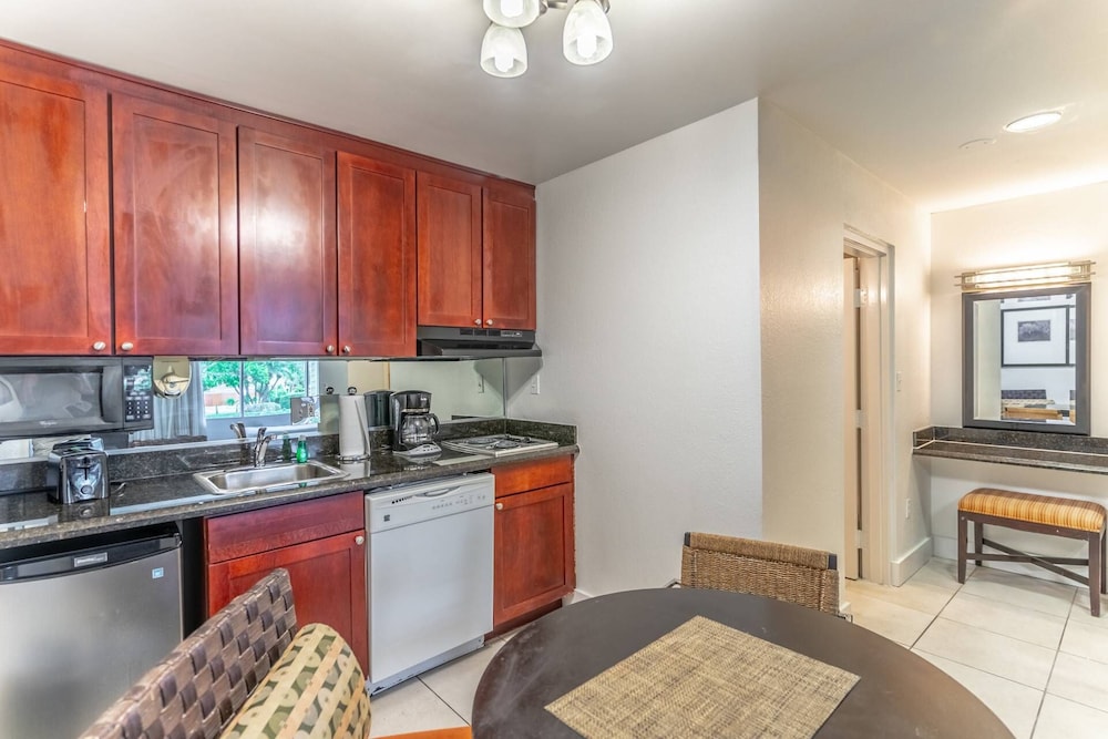 502 Little Harbor Inn - photo 13