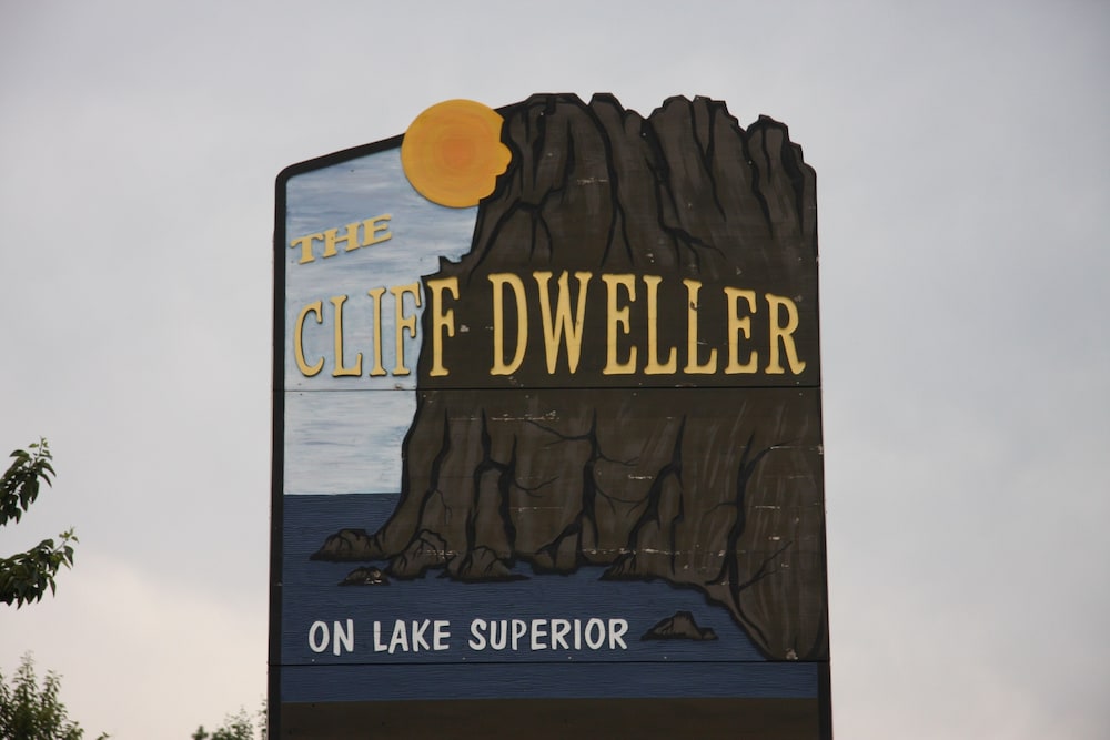 The Cliff Dweller on Lake Superior - photo 32