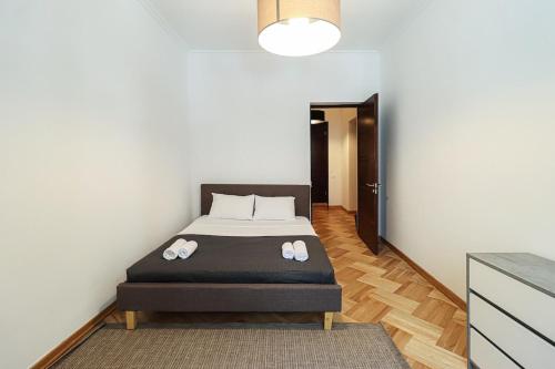 Stylish 3BR Apt near Mziuri Park By Wehost
