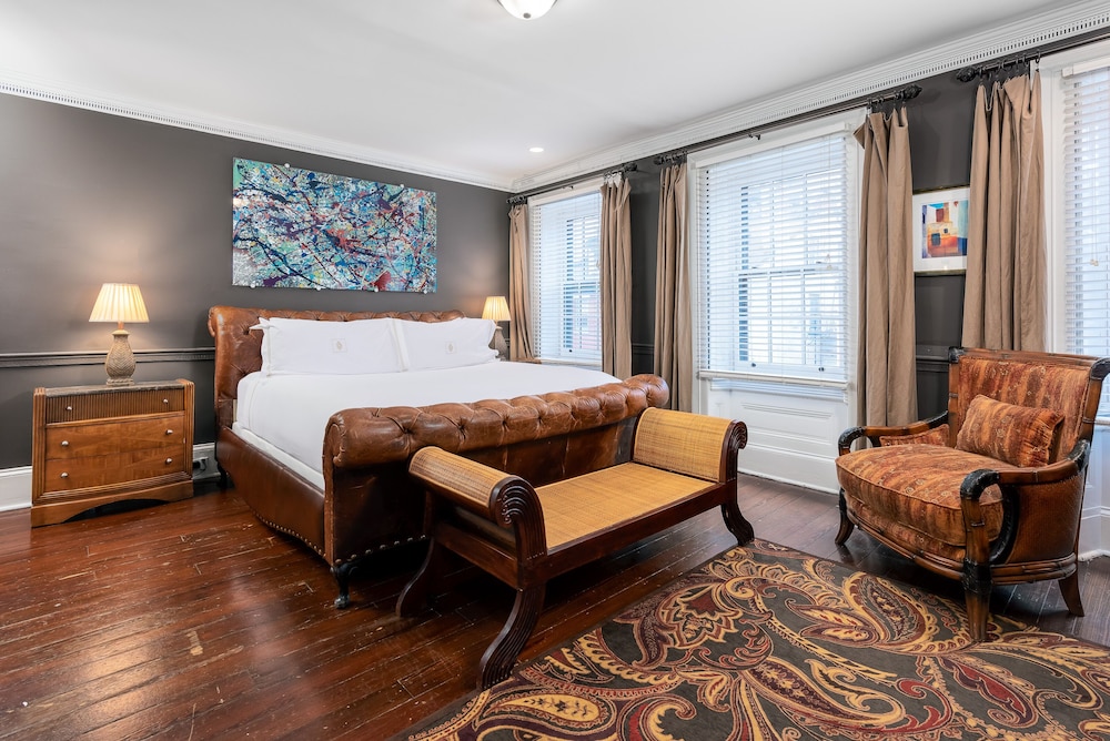 The Dwight D Hotel - photo 13