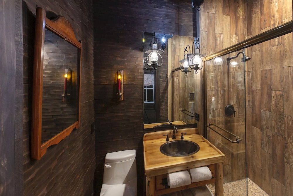 The Roxbury - photo 236