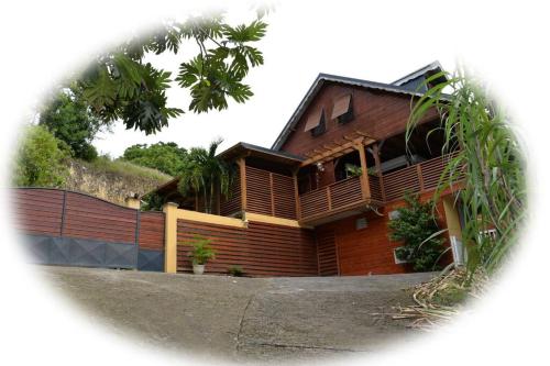 Kaza Charly Studio — 4-Star Luxury Hotel in Les Abymes, Guadeloupe