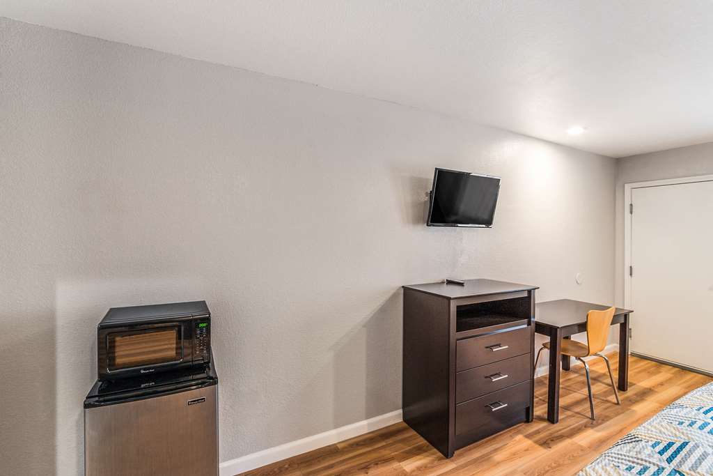 Motel6 Dallas TX - photo 11