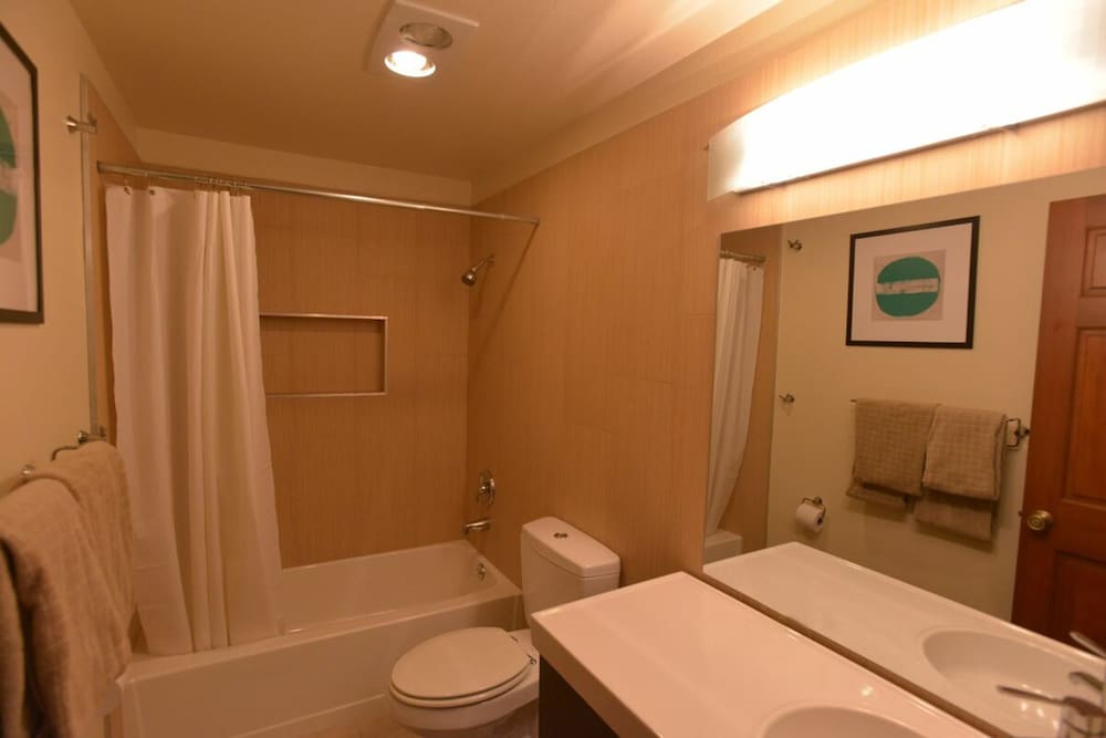 Laid Back Lounge by Casago McCall Donerightmanagement - photo 18