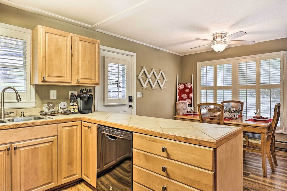 Pet friendly Condo: Walk to Beech Mtn Resort - photo 7