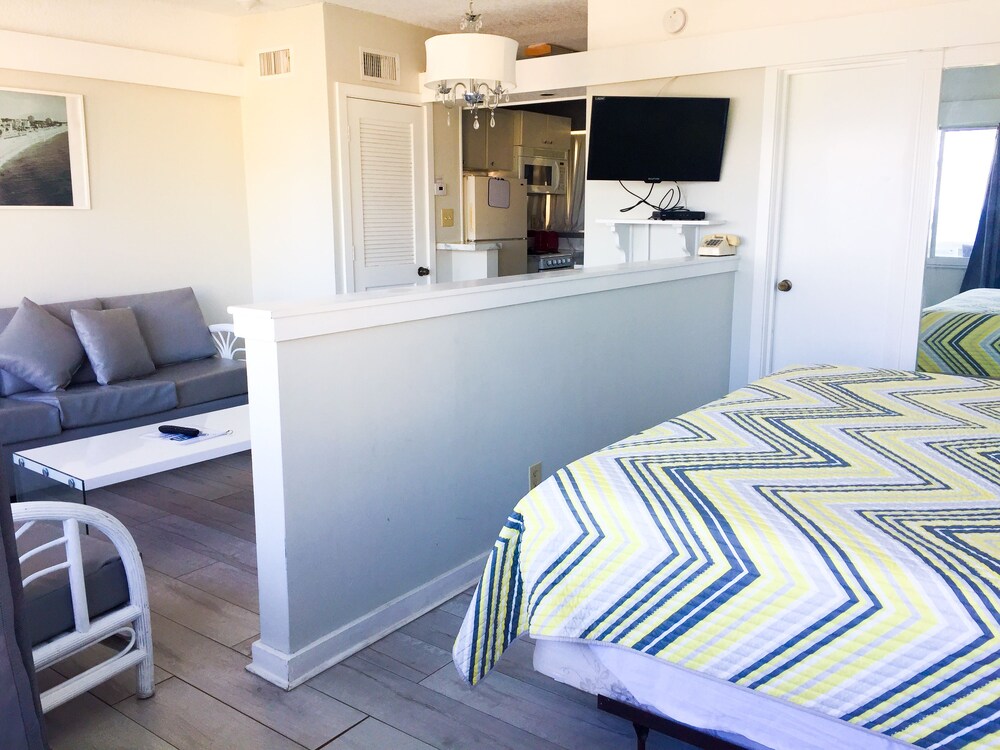 Coral Tides Resort - photo 39