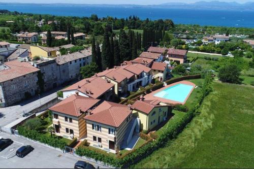 3 Bedroom Villa Lake Garda — 4-Star Luxury Hotel in Lazise, Italy