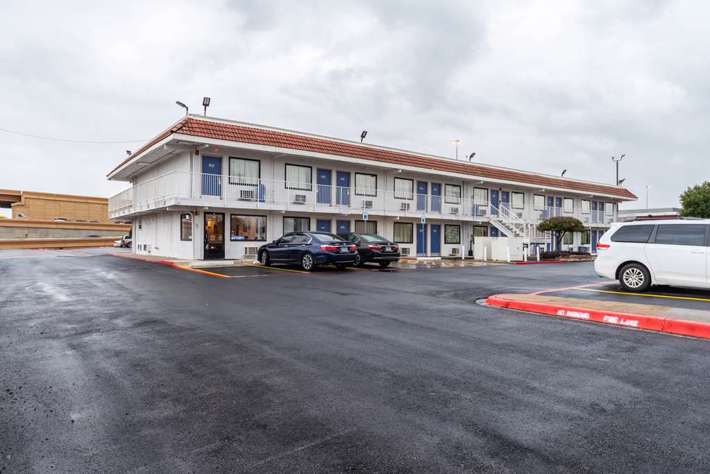 Motel 6 North Richland Hills TX - photo 6
