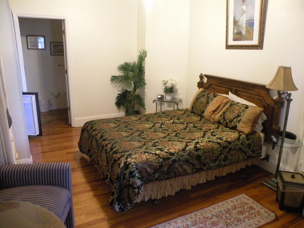 1876 Heritage Inn - photo 6