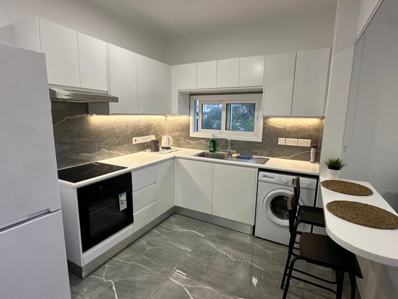 Appartments 750m from beach tourist area