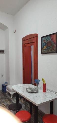 4 Chocolate Apartments In Old Tbilisi