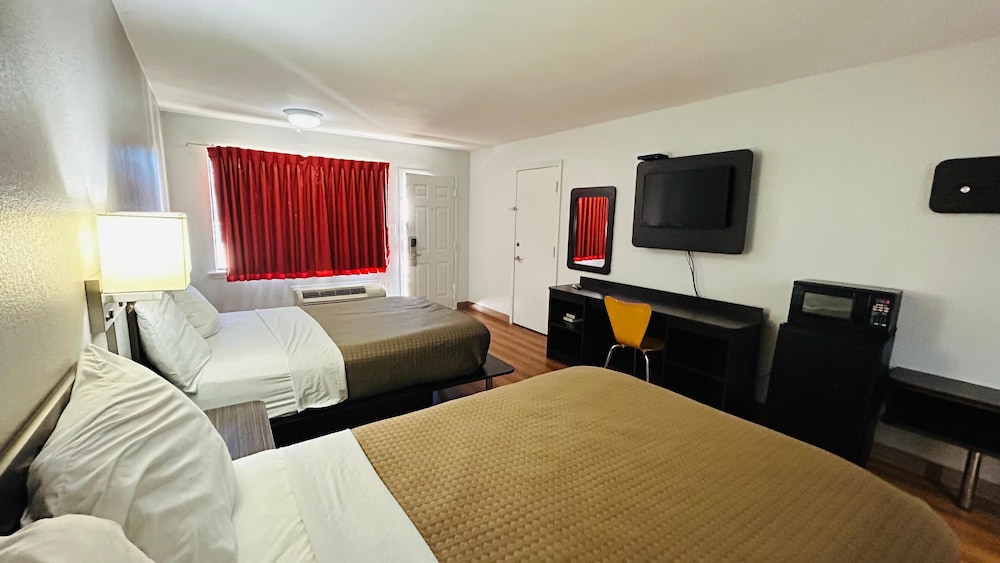 Super 7 Inn Tupelo - photo 8