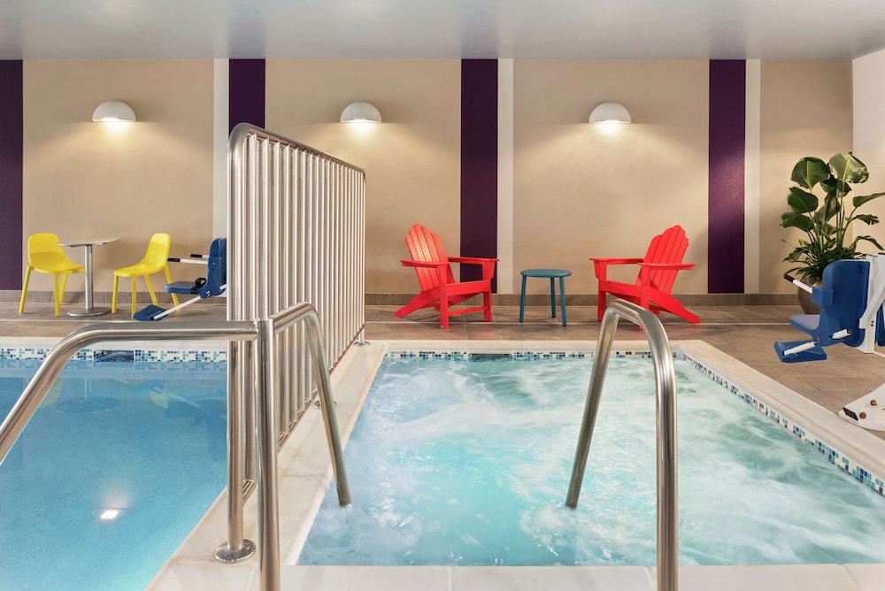 Home2 Suites by Hilton Bismarck - photo 32