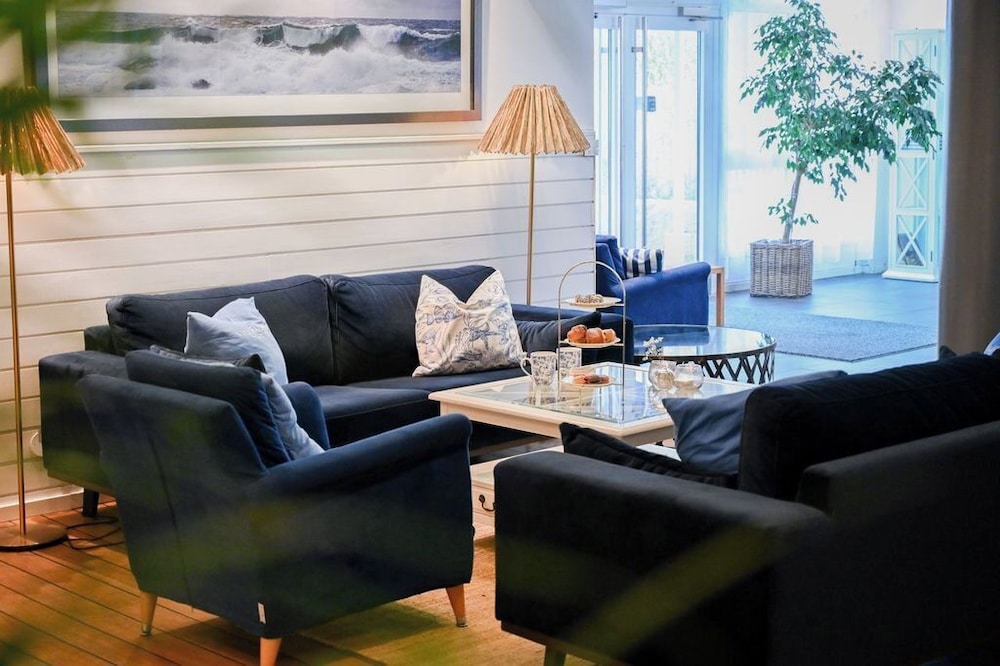 Villa Marstrand — Kungaelv — photo 2