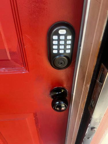 Mins to Graceland & Airport Whitehaven Hideaway in Memphis, United States