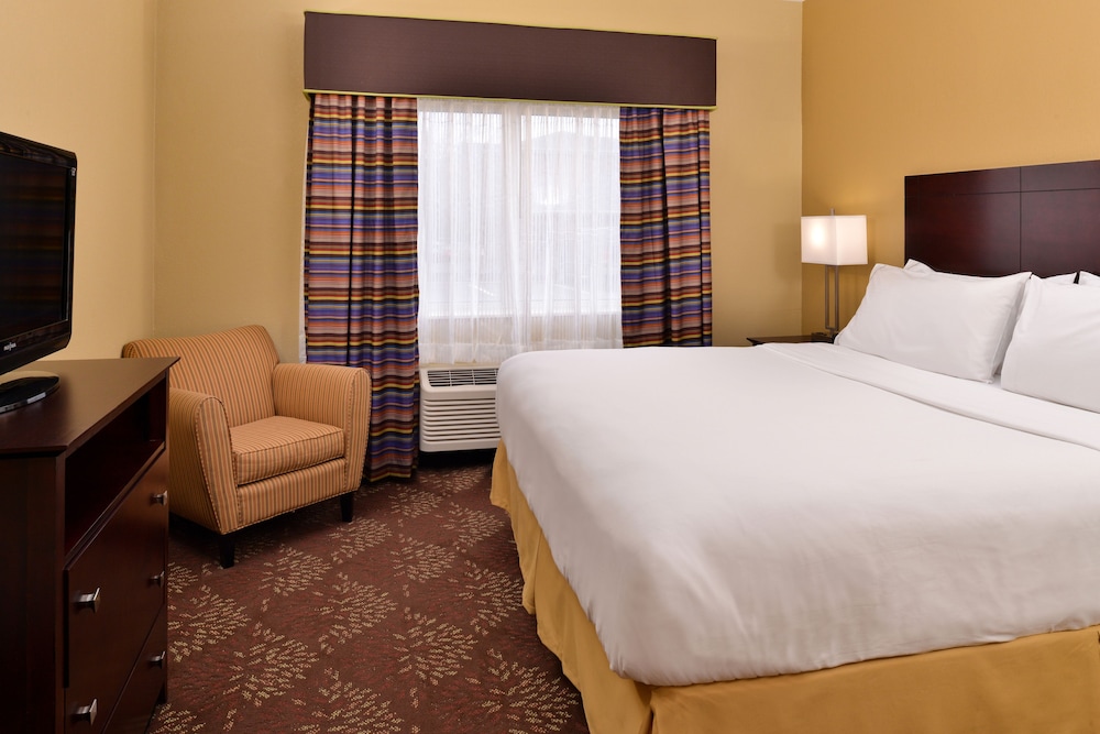 Comfort Inn & Suites Sharonville Cincinnati North - photo 8