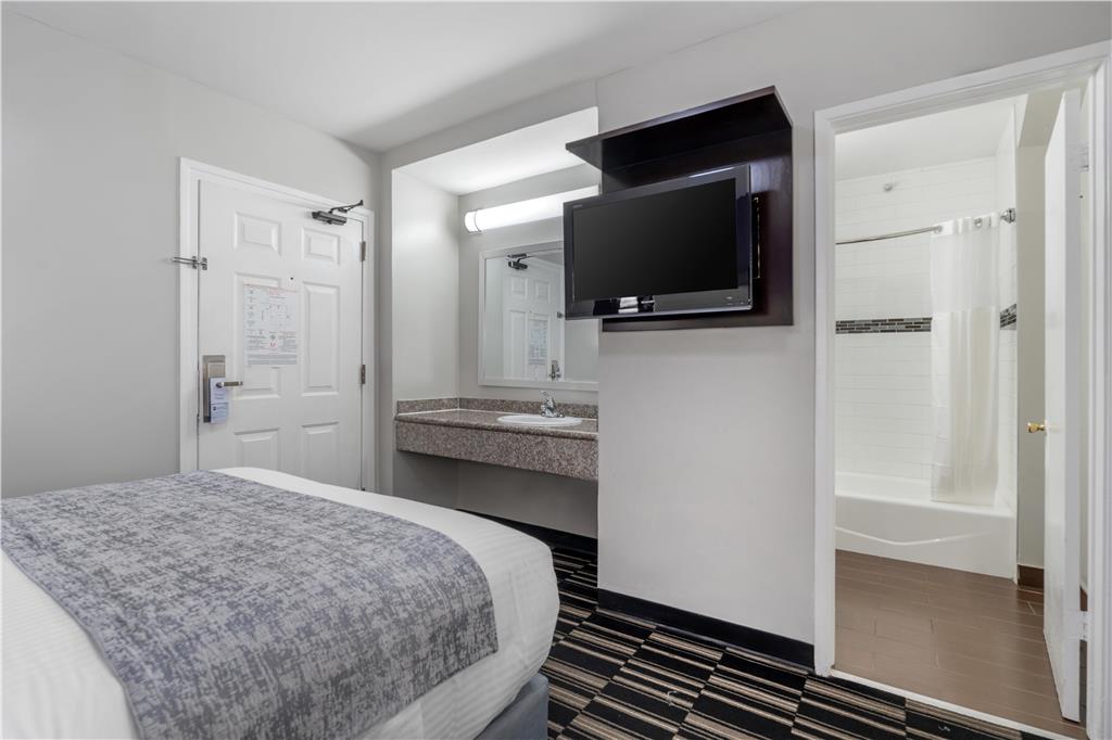 SureStay Hotel by Best Western Beverly Hills West LA - photo 23