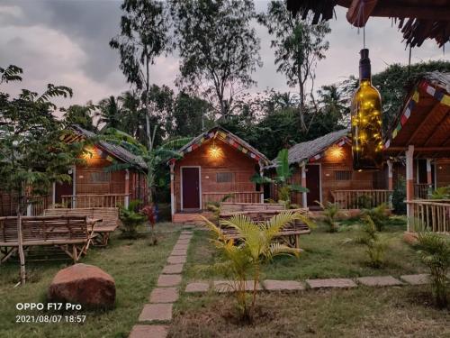 Island Vibes in Hampi, India