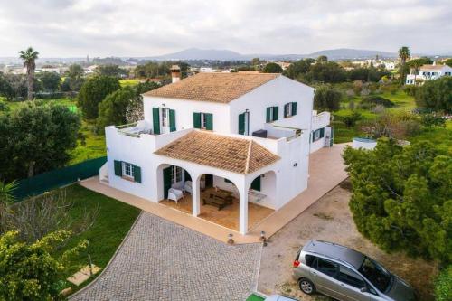 Vivenda com Piscina Ria Formosa — 4-Star Luxury Hotel in Tavira, Portugal
