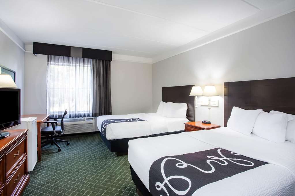 La Quinta Inn & Suites by Wyndham Melbourne Viera - photo 27