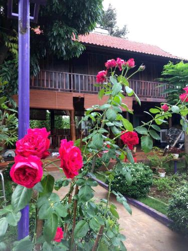 Homestay Nhà Sàn — 4-Star Luxury Hotel in Buon Ma Thuot, Vietnam