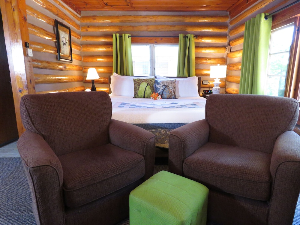 Tall Pines Inn - photo 63