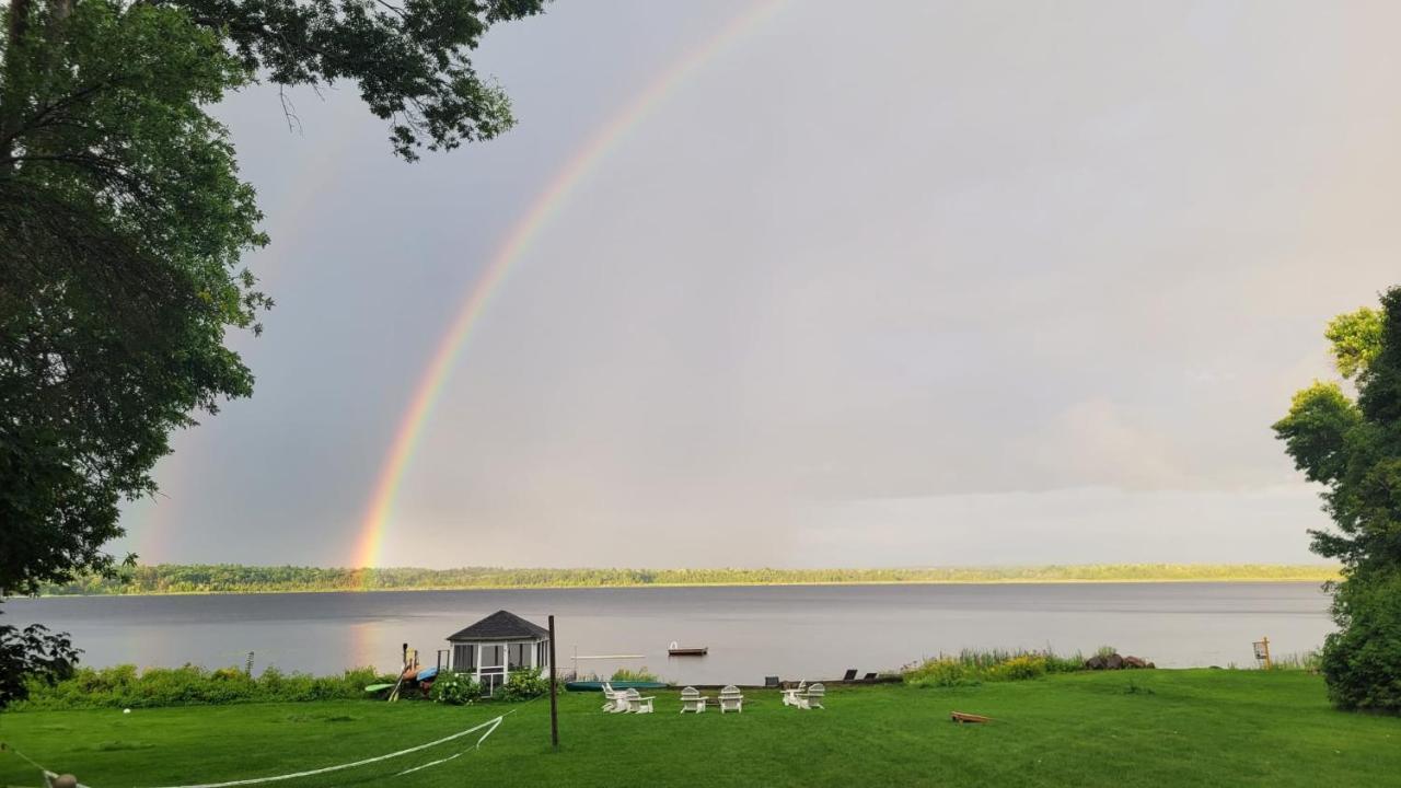 Cape Calabogie Cottage — 4-Star Luxury Hotel in Arnprior, Canada