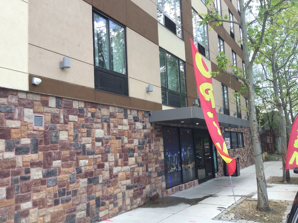 Ramada by Wyndham Bronx Terminal - photo 24
