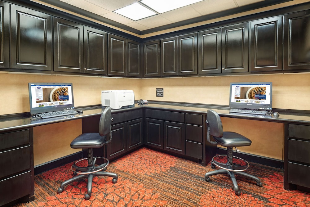 Hampton Inn & Suites Waco South - photo 41